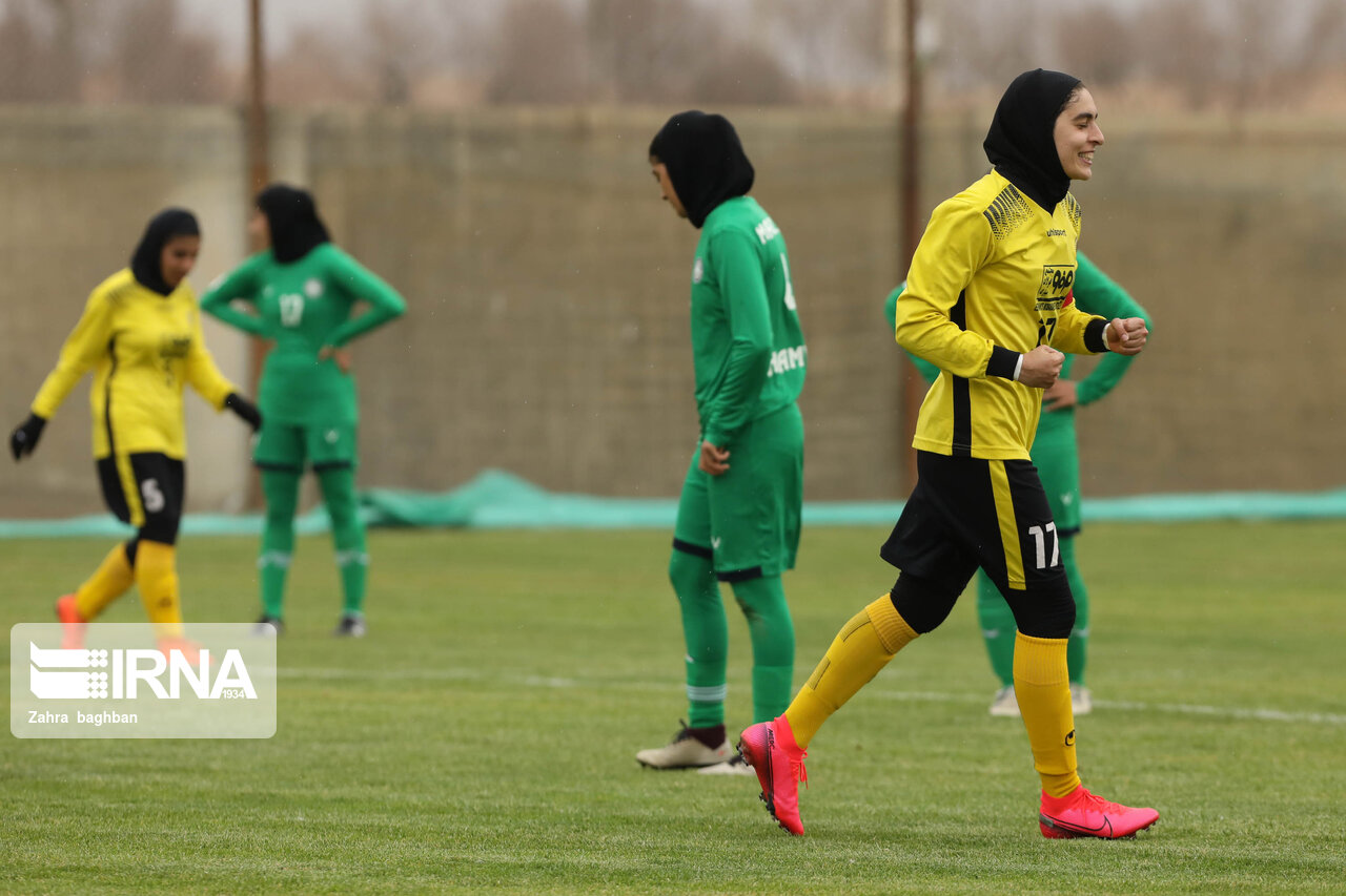 پنج فوتبالیست کرمانشاهی به اردوی تیم ملی بانوان دعوت شدند