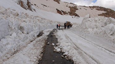 برف مسیر پاوه به نوسود را مسدود کرد