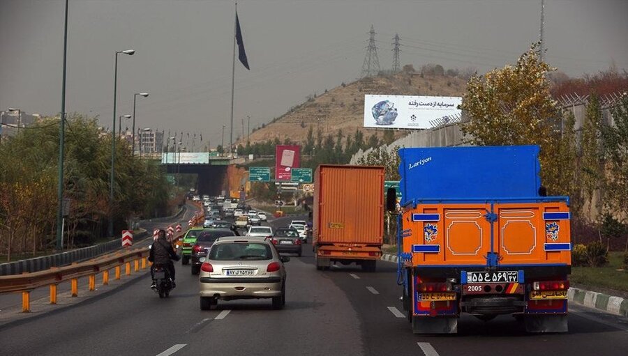 تردد کامیونهای بدون مجوز در معابر شهر کرمانشاه ممنوع