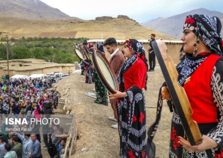 جشنواره «انگور کندوله» و «سیبِ سرتخت» پاییز امسال در صحنه برگزار می‌شود