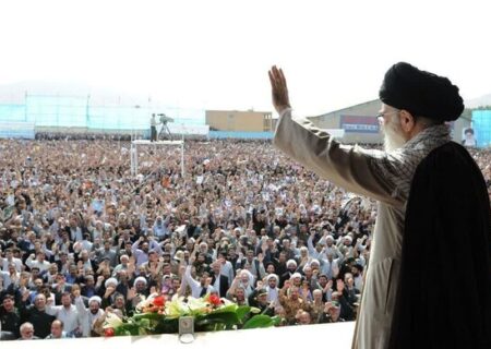 پیام امام جمعه و استاندار کرمانشاه در سالروز سفر رهبر معظم انقلاب به استان