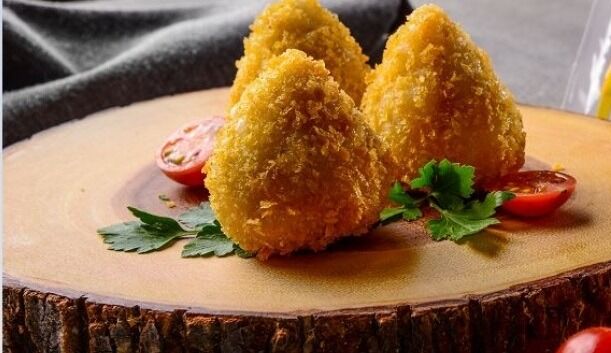 طرز تهیه چیکن کشیو؛ از خوشمزه‌های برزیل